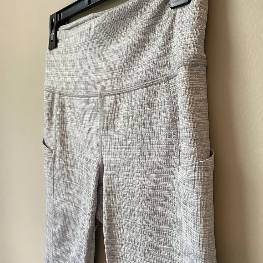 Athleta Women's Small High Rise Jacquard Mesh Chat to Town Capri Crop Leggings - Image 10