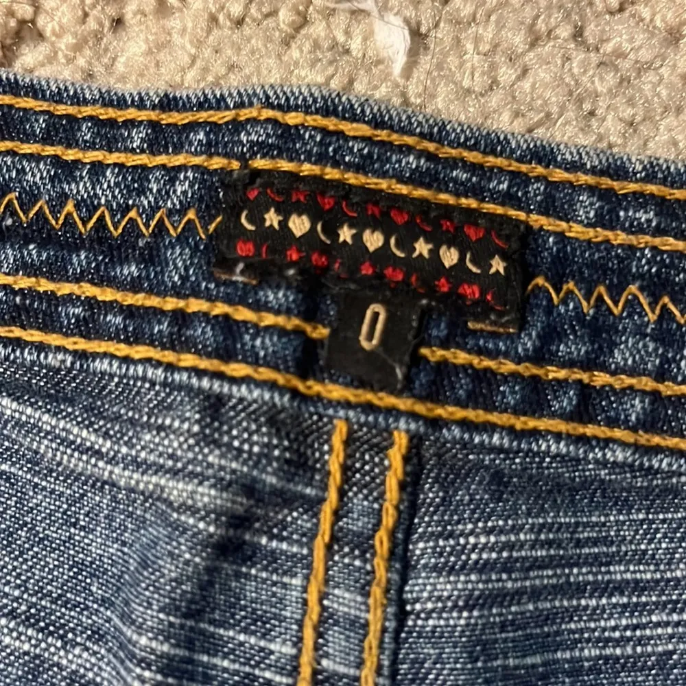 ♥️ vintage jean miniskirt Size 0 - Image 2