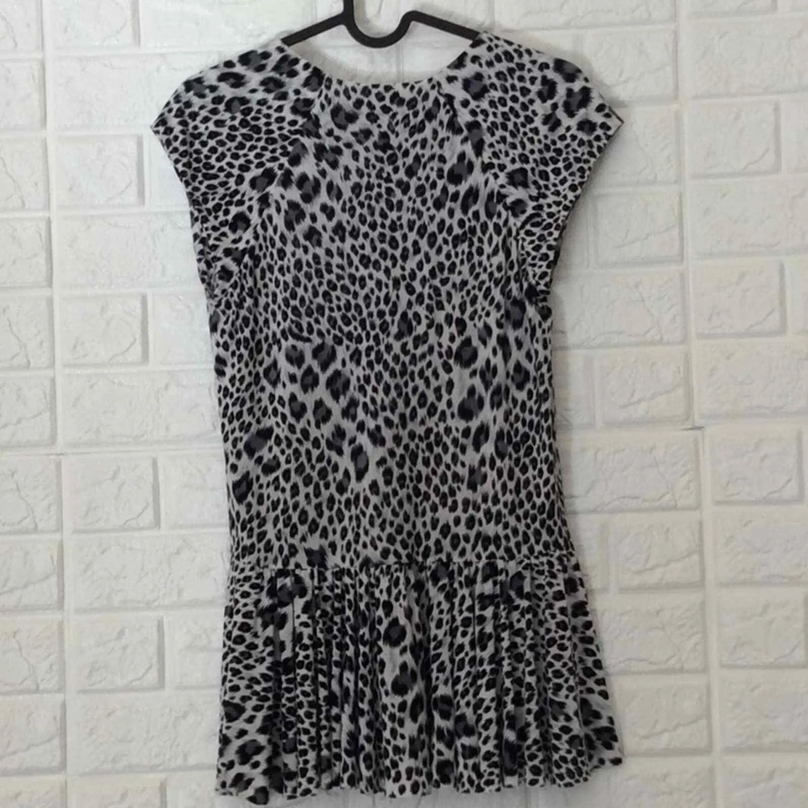 Rebecca Taylor snow leopard cap sleeve peplum top stretchy‎ women's size S - Image 4