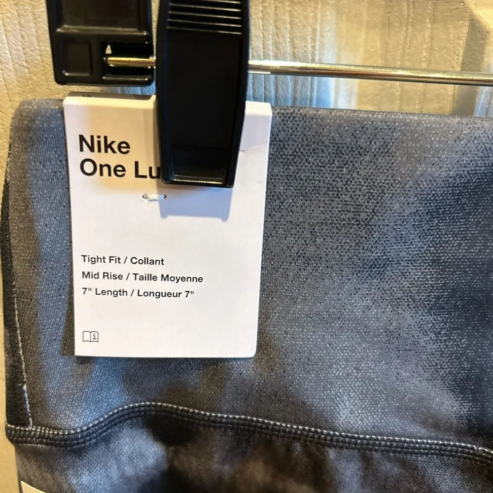 NWT Nike One Luxe Training Shorts Black 1X - Image 7