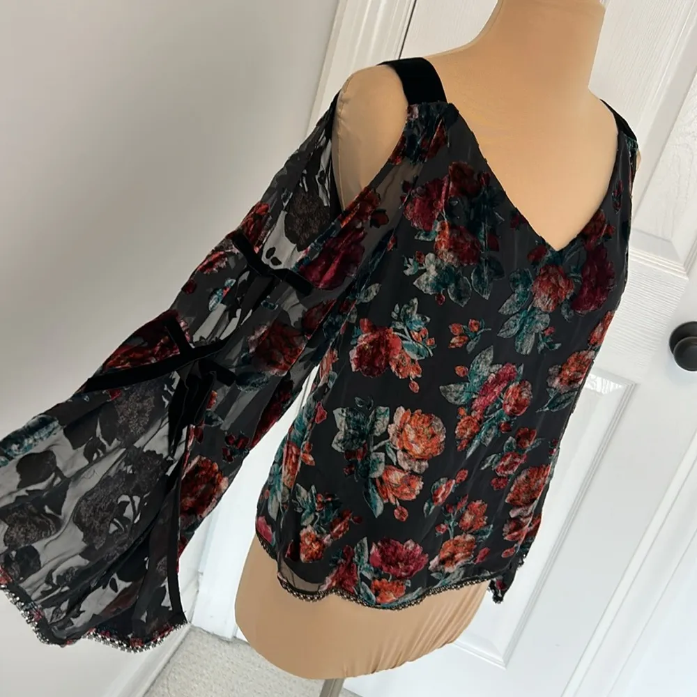 Nanette Lepore Tres Jolie Velvet Burnout Cold Shoulder Top - Image 4