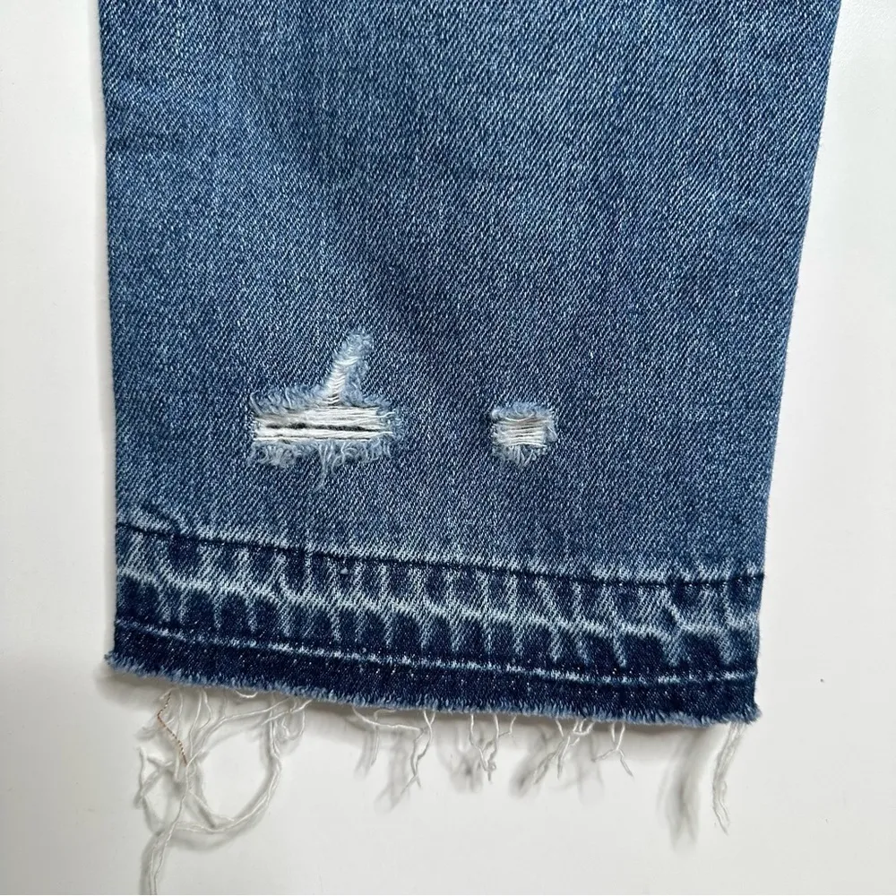 American Eagle Distressed Raw Hem Button Fly Tomgirl Jeans Size 2 - Image 4