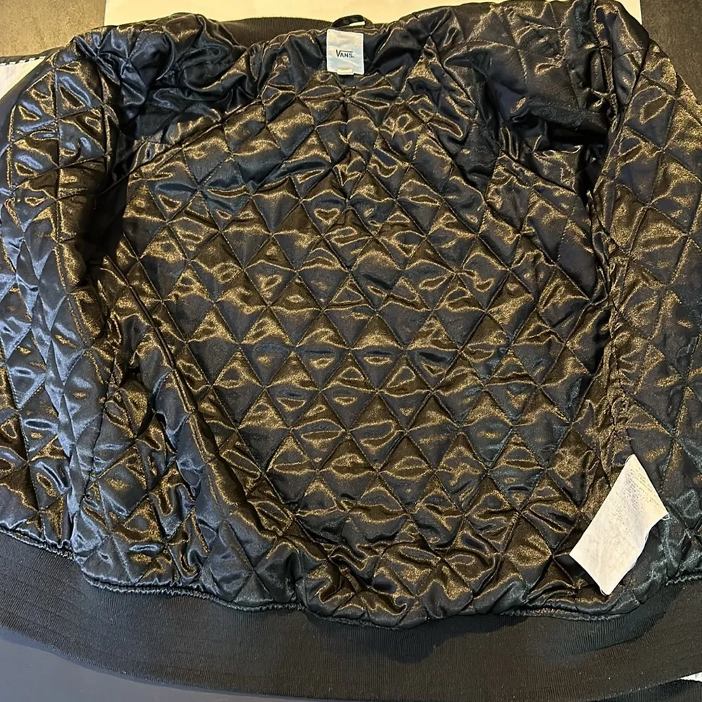 Souvenir Satin Embroidered Jacket with Tigers and Palm Trees Black Size M - Image 7