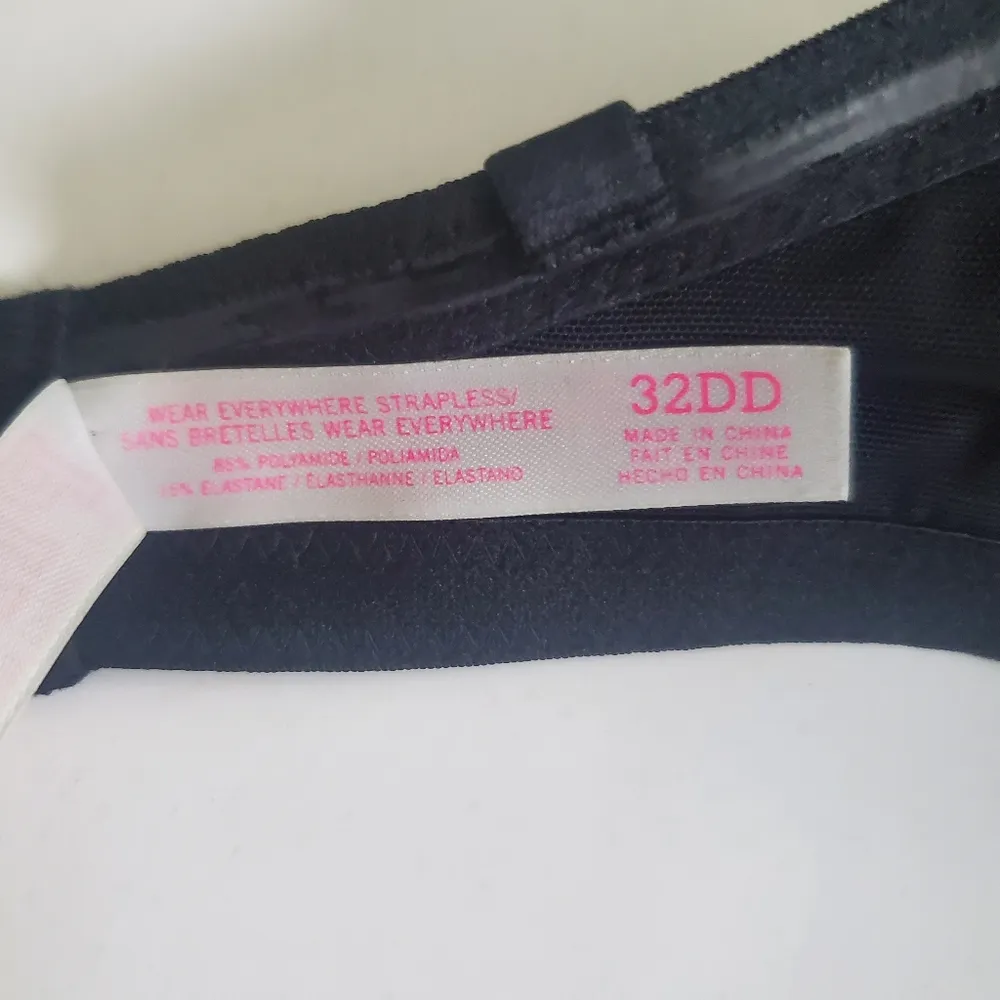 VS PINK Wear Everywhere strapless bra - Image 5