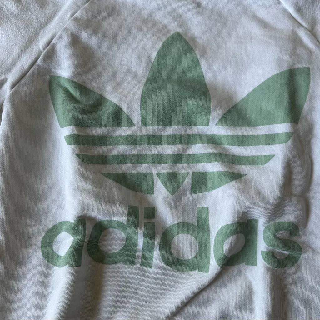 Adidas sweatshirt - Image 2