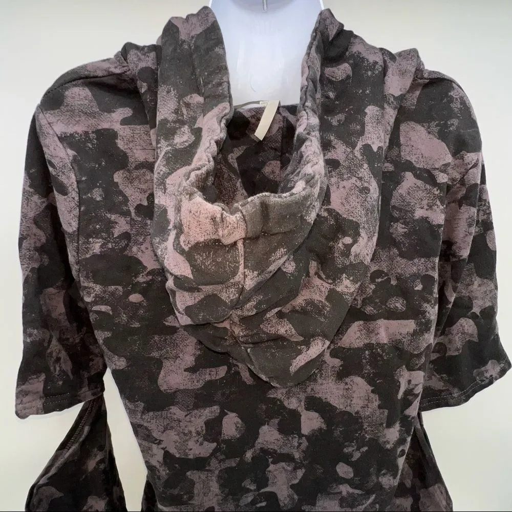 Mona B 100% Cotton Gray and Black Camo Patterned Hoodie with Open Elbows Size S - Image 5