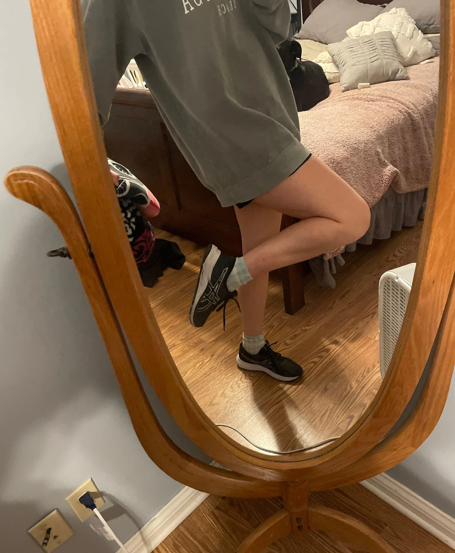 ASICS Tennis Shoes - Image 5