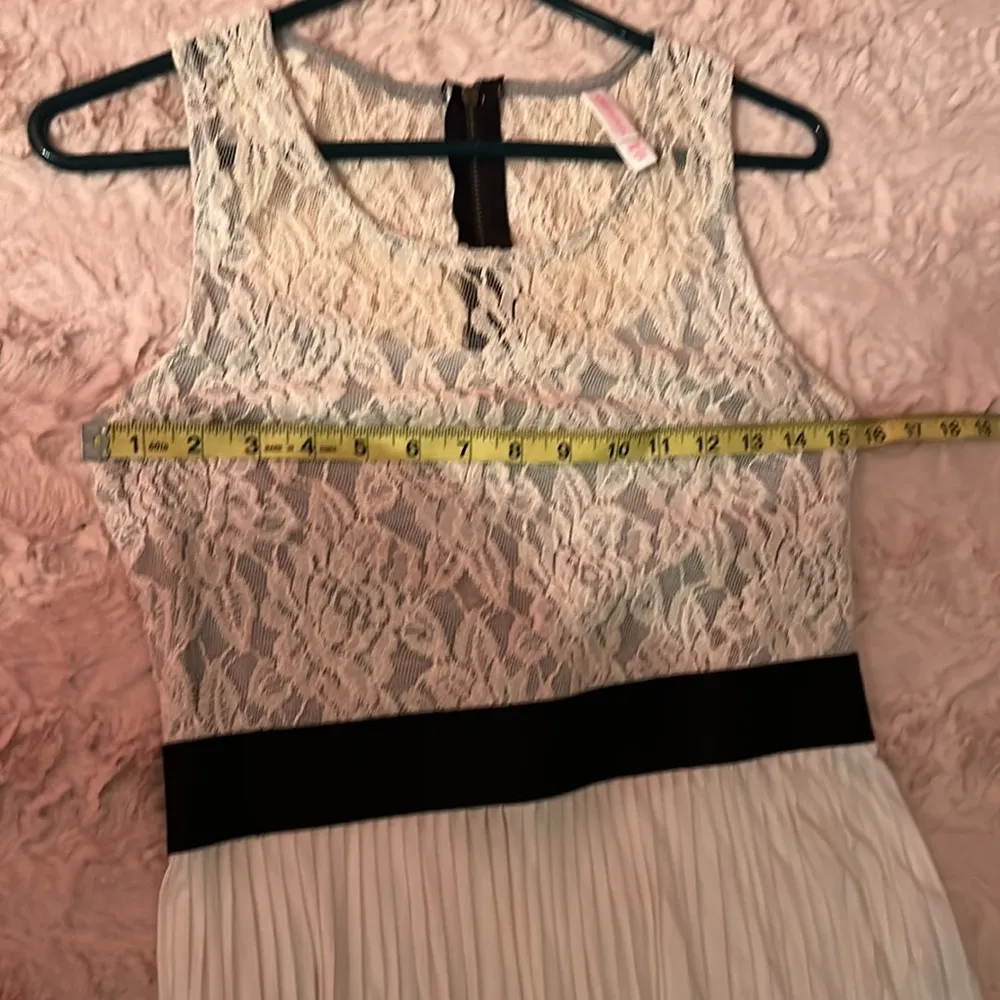 Lacy top size m - Image 8