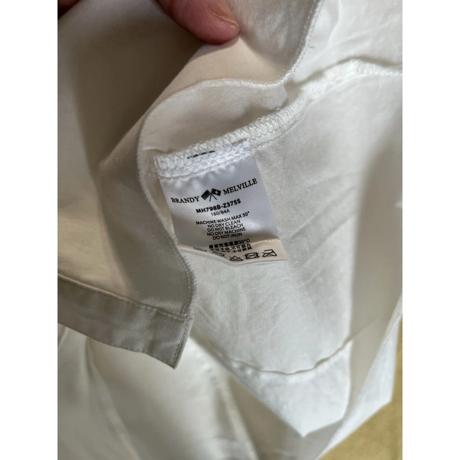 Brandy Melville Top OS White Lace Trim Sweatheart Neckline - Image 5