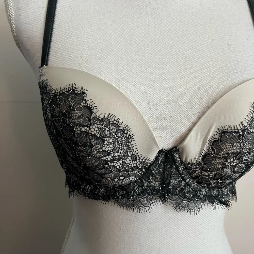 Victorias Secret • Black Lace Dream Angels Lined Demi Bra - Image 3
