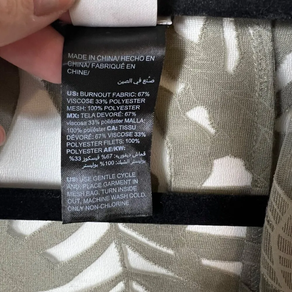 Chico’s travelers green leaf print sequin jacket‎ lightweight women's size 12/14 - Image 7