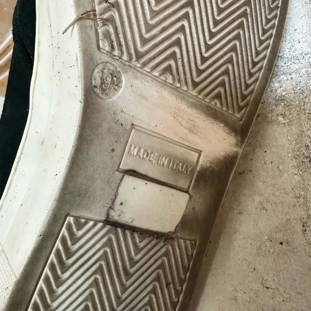 BCBG MAXAZRIA sneakers slip on suede loafers emerald forest dark green 9.5 Italy - Image 6