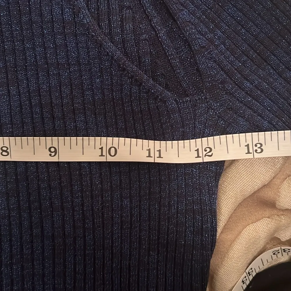 💥REDUCED💥OPEN EDIT NEW Sparkle Cutout Sweater in Navy Blazer Small - Image 5