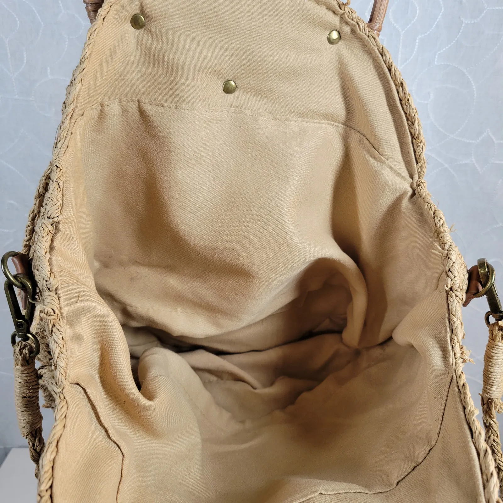 VINTAGE Woven Wooden Cinch Bag Brown Circle Handmade Rattan Summer‎ Beach Bag - Image 8