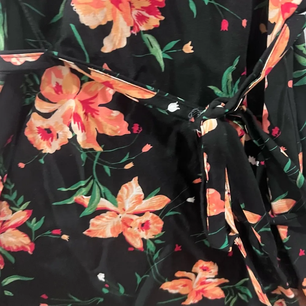 Off shoulder black and orange tropical print dress size small - Image 4