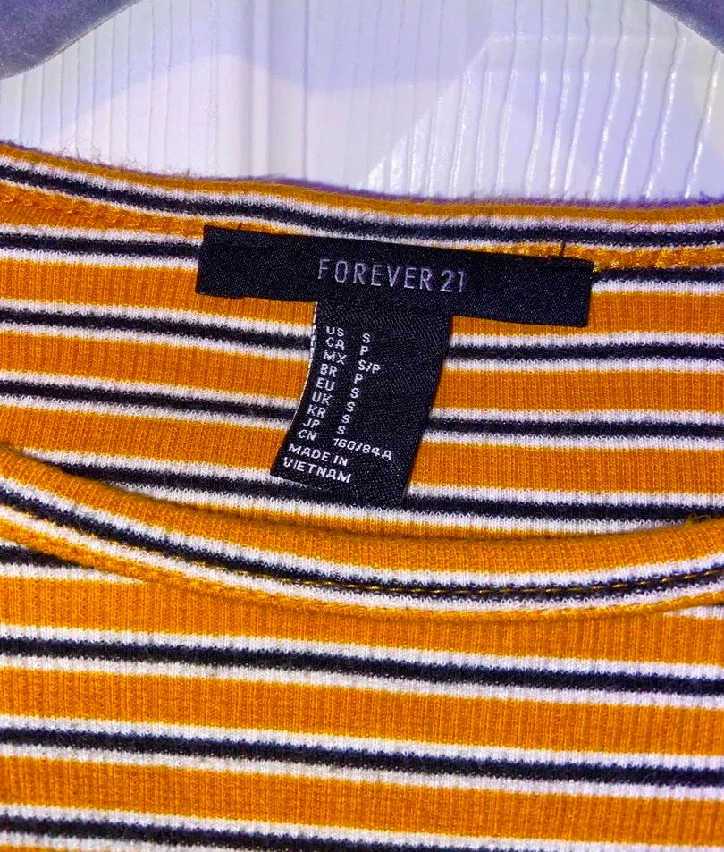 Forever 21 Crop Shirt - Image 3