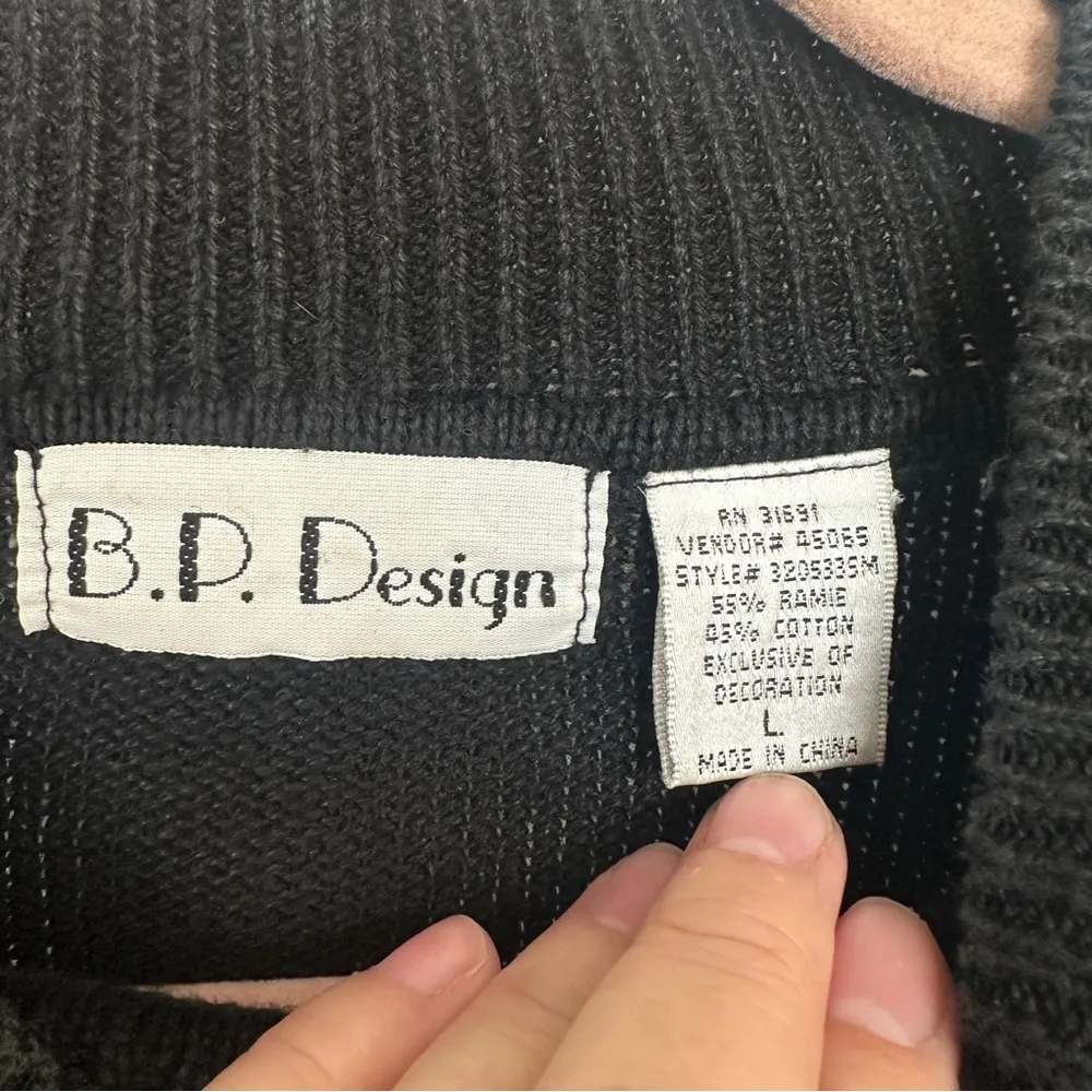 B.P. Design Christmas Poinsettia Beaded Embroidered Black Crew Neck Sweater Larg Size L - Image 6