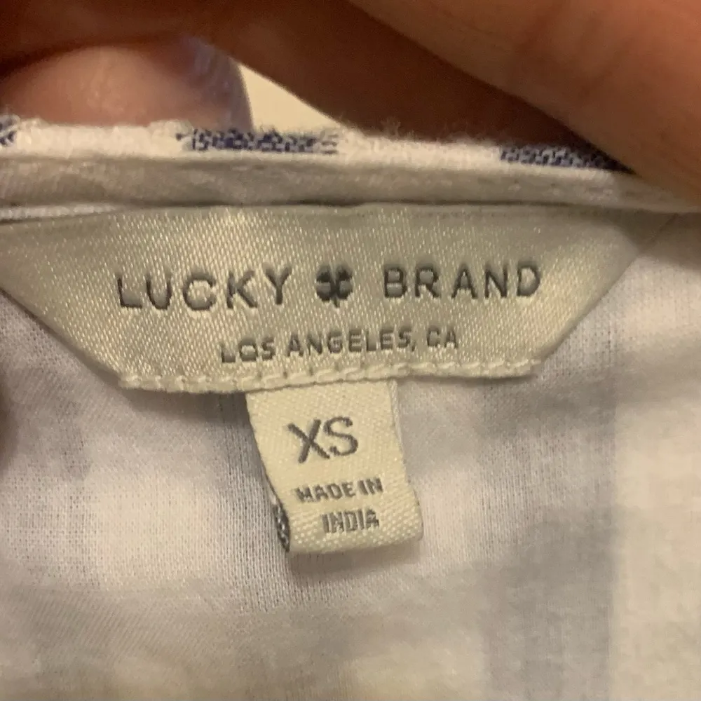 Lucky Brand Navy $ White Wrap Midi Xs Dress.           1907 - Image 6