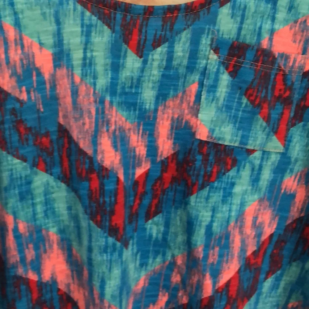 Empyre tank perfect condition size large - Image 2