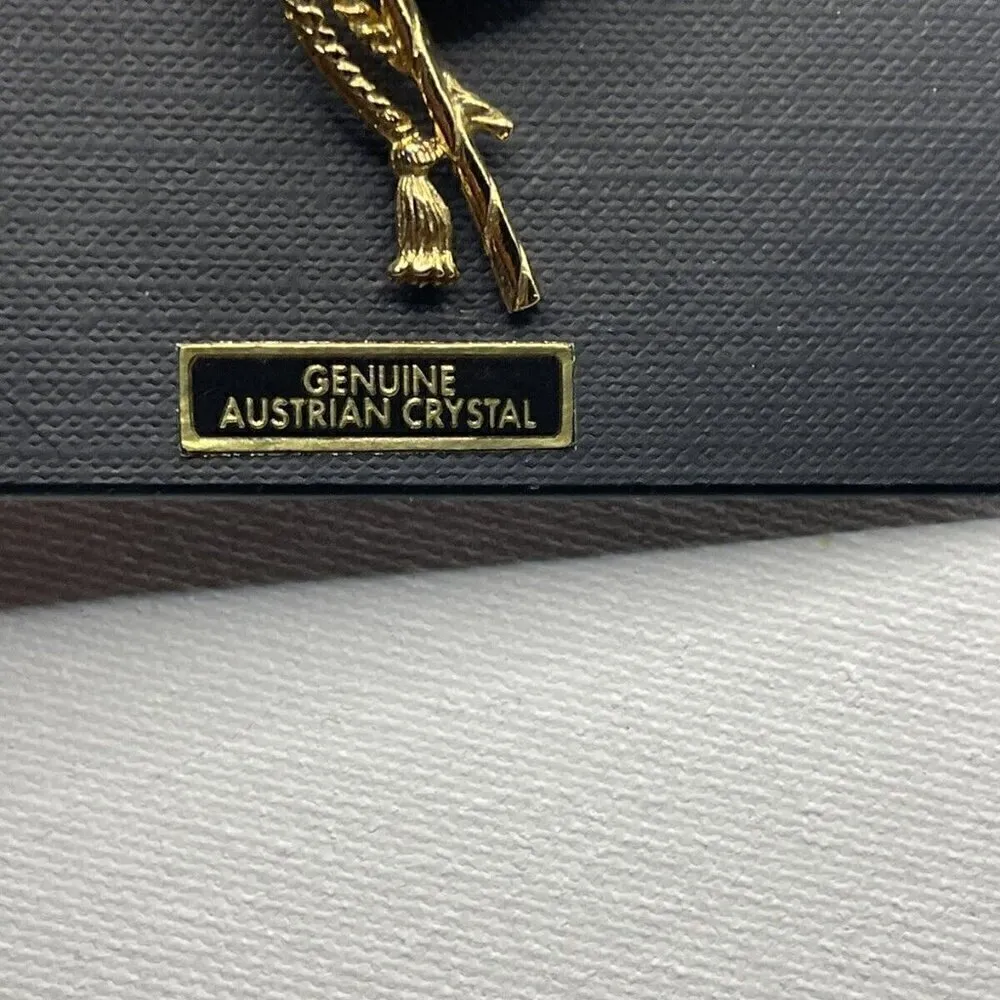 Vintage USA American Flag Rhinestone Red Blue Gold Tone Pin Brooch Cookie Lee - Image 4