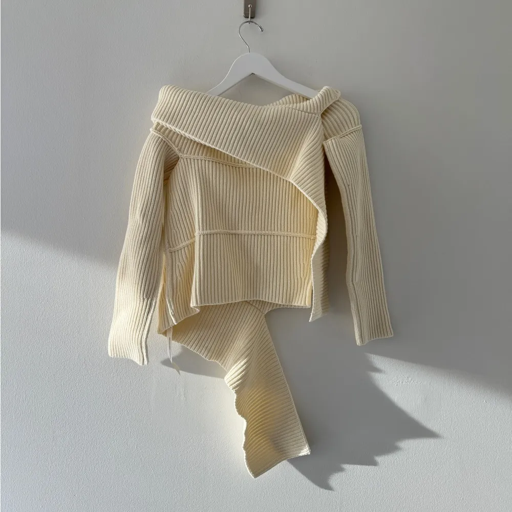 St. John  Ivory Escargot Knit Sweater S - Image 10