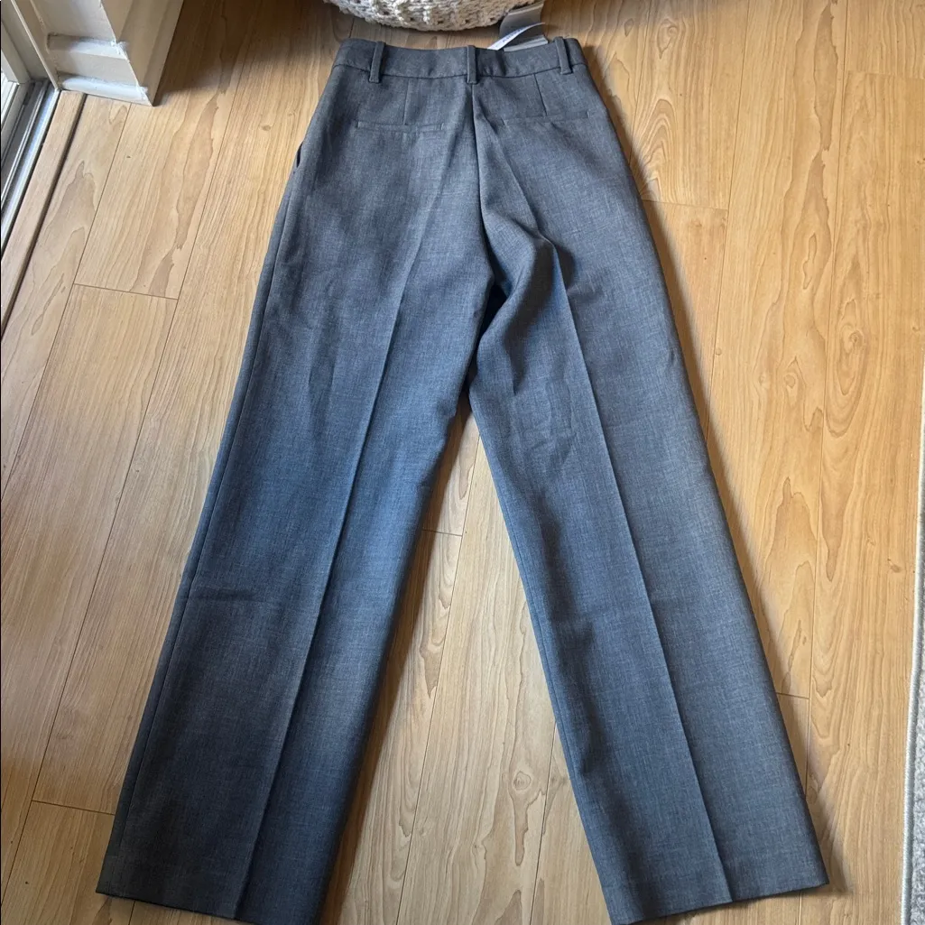 NWT Aritzia Charcoal Effortless Pants - Image 4