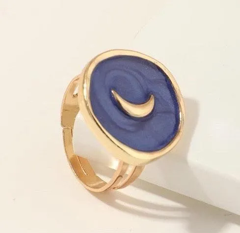 Moon Enamel Ring Gold - Image 2