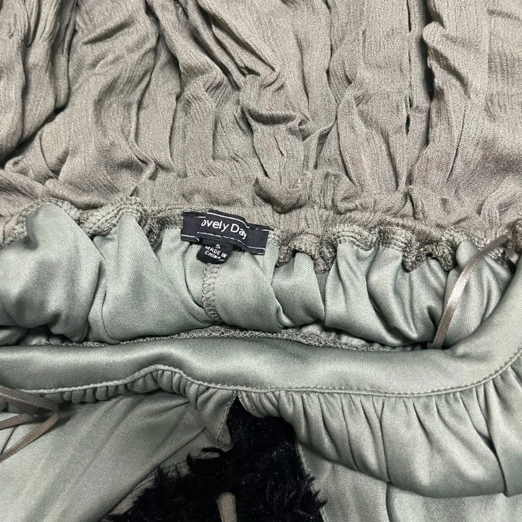 Lovely Day flowy green summer sleeveless dress women's size S - Image 3