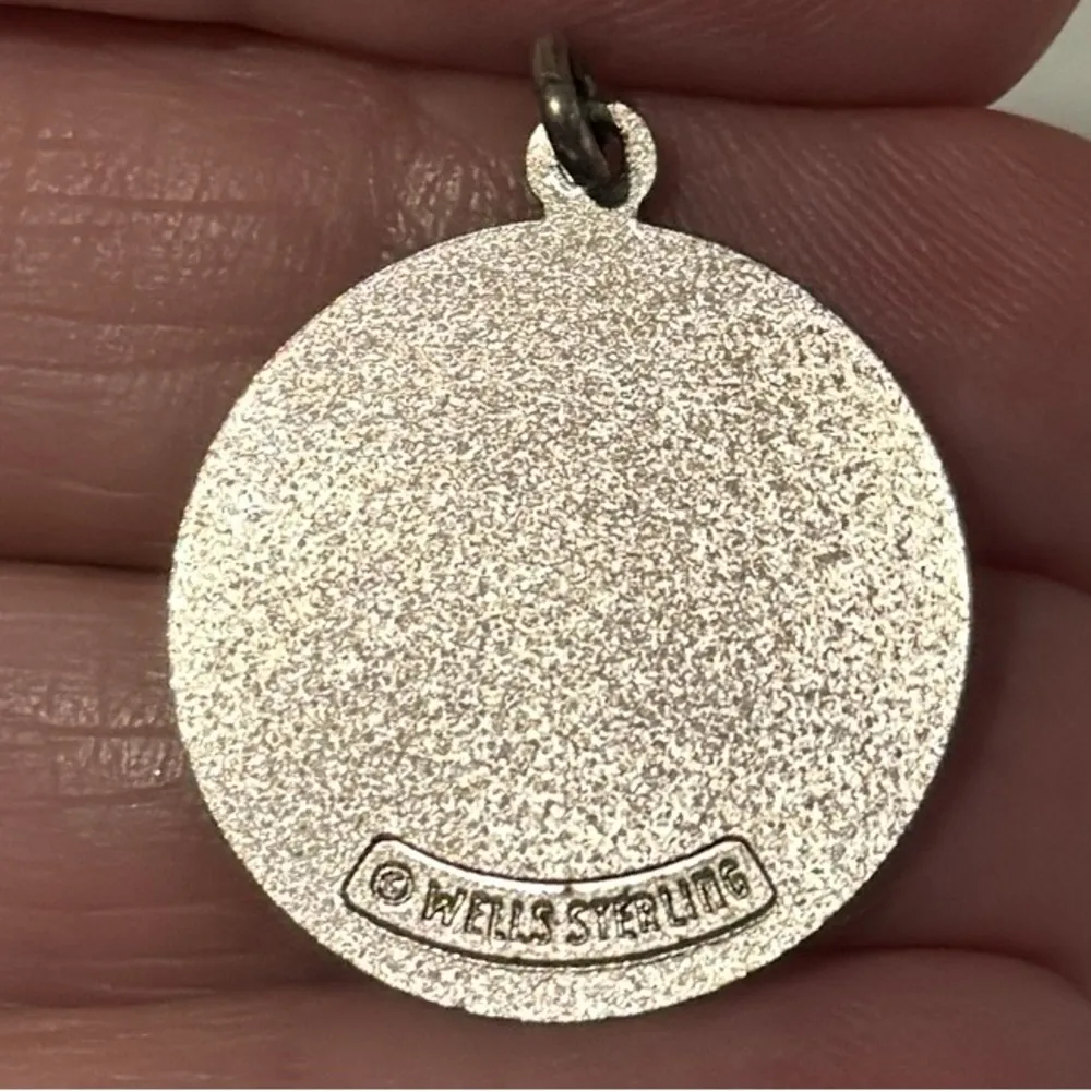 1971 WELLS Sterling Silver Class of ‘71 1971 Charm For Bracelet Vintage - Image 2