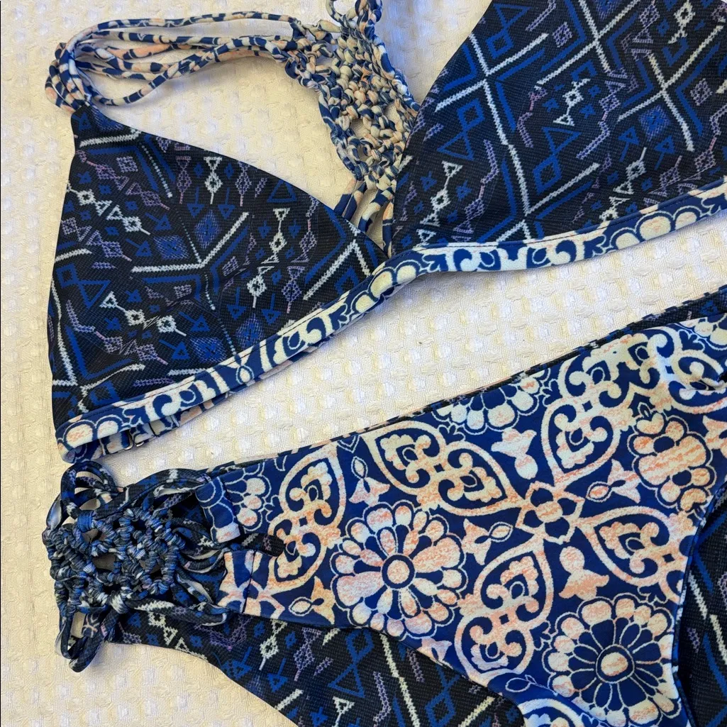 NEW! GYPSY 05 SAND Bikini Size S Small Racerback Top Cheeky Bottoms Blue Tile - Image 11