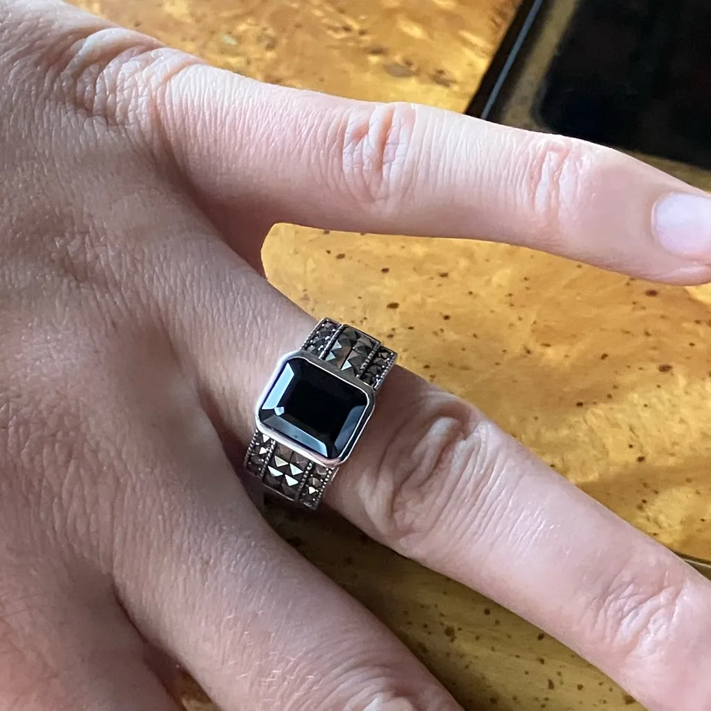 Natural Black Spinel Marcasite Sterling Silver Ring Size 7 - Image 4