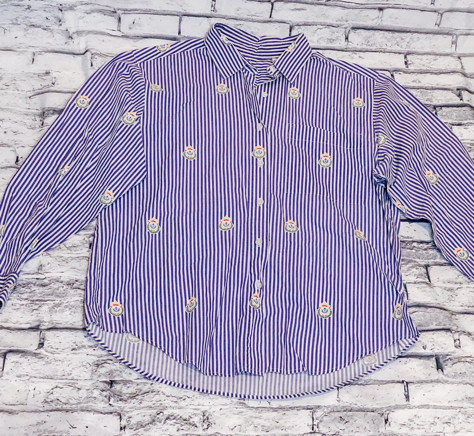 Button Down T Shirt Purple Size M - Image 3