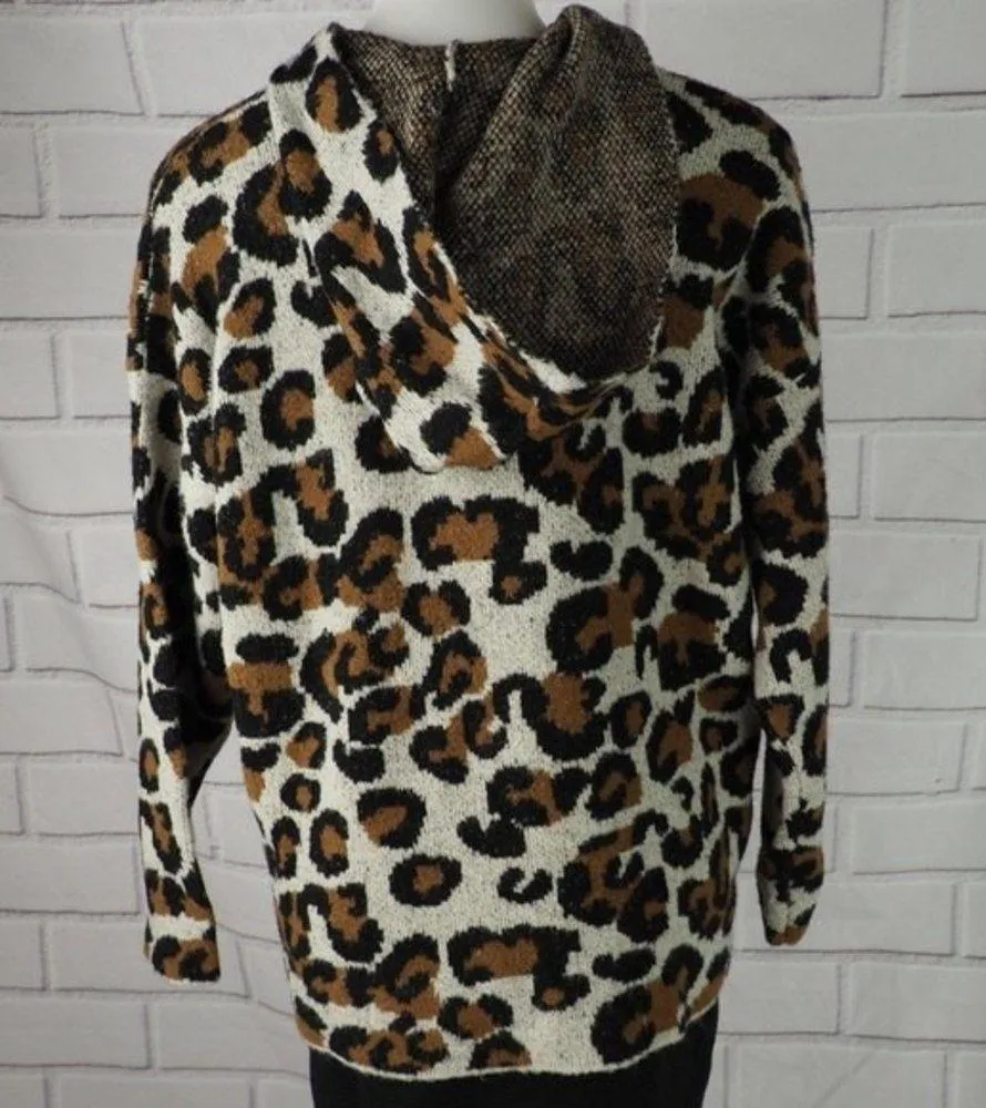 Chelsea & Theodore XL leopard pattern knit sweater with hoodie - Image 2