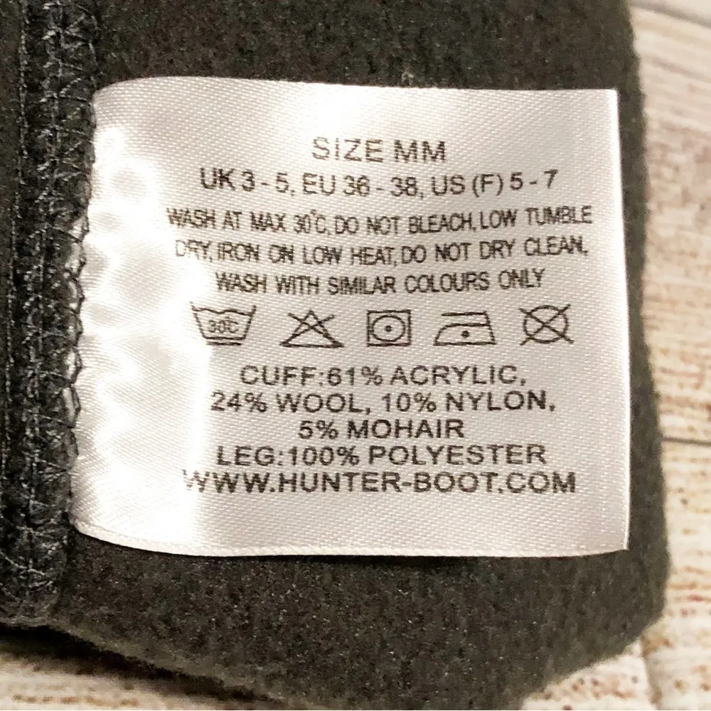 Hunter Boots Tall Socks in Blue, Green, Gray/Grey Chevron Stripes Size M - Image 4