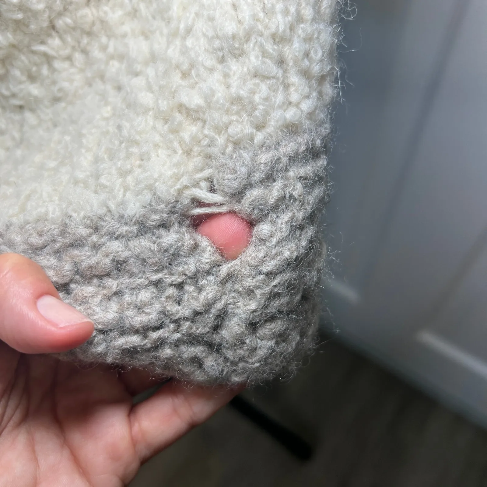 Ivory Boucle Wool Gray Stripe Knit Vest Sleeveless‎ Button Cardigan Sweater XS - Image 4