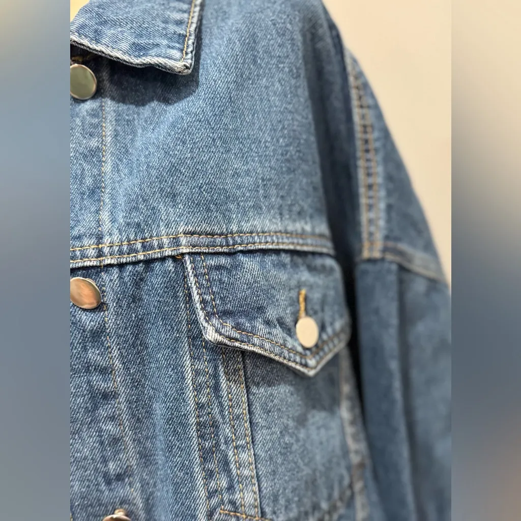 Altar’d State Chain Fringe Cropped Denim Jacket - Image 9