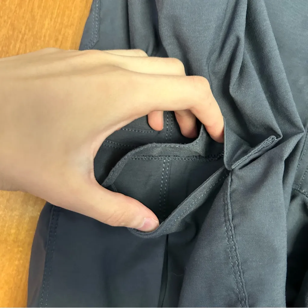 Duluth Trading Co Dry on the Fly 10" Shorts in Ink Grey Size 18 Hiking Outdoor Gray - Image 4