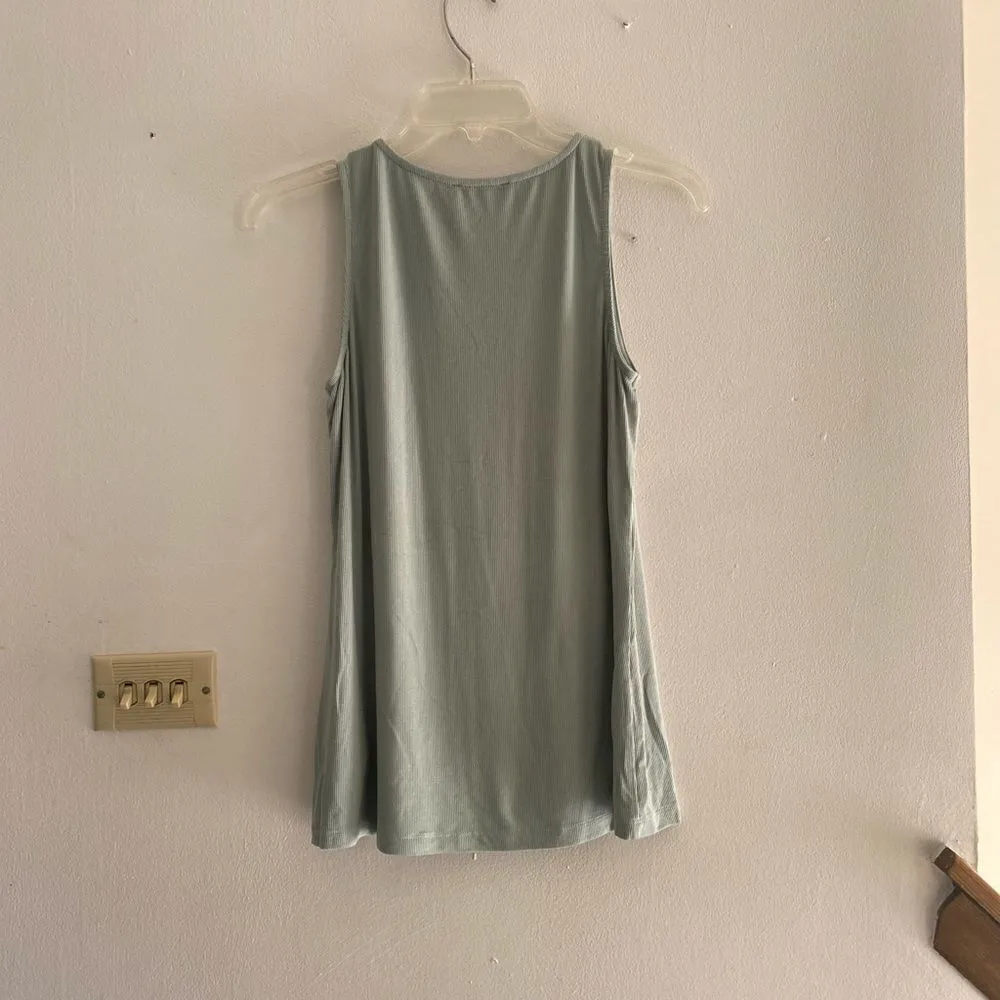 Doe & Rae sea glass color cross cross detail sleeveless top size small - Image 10