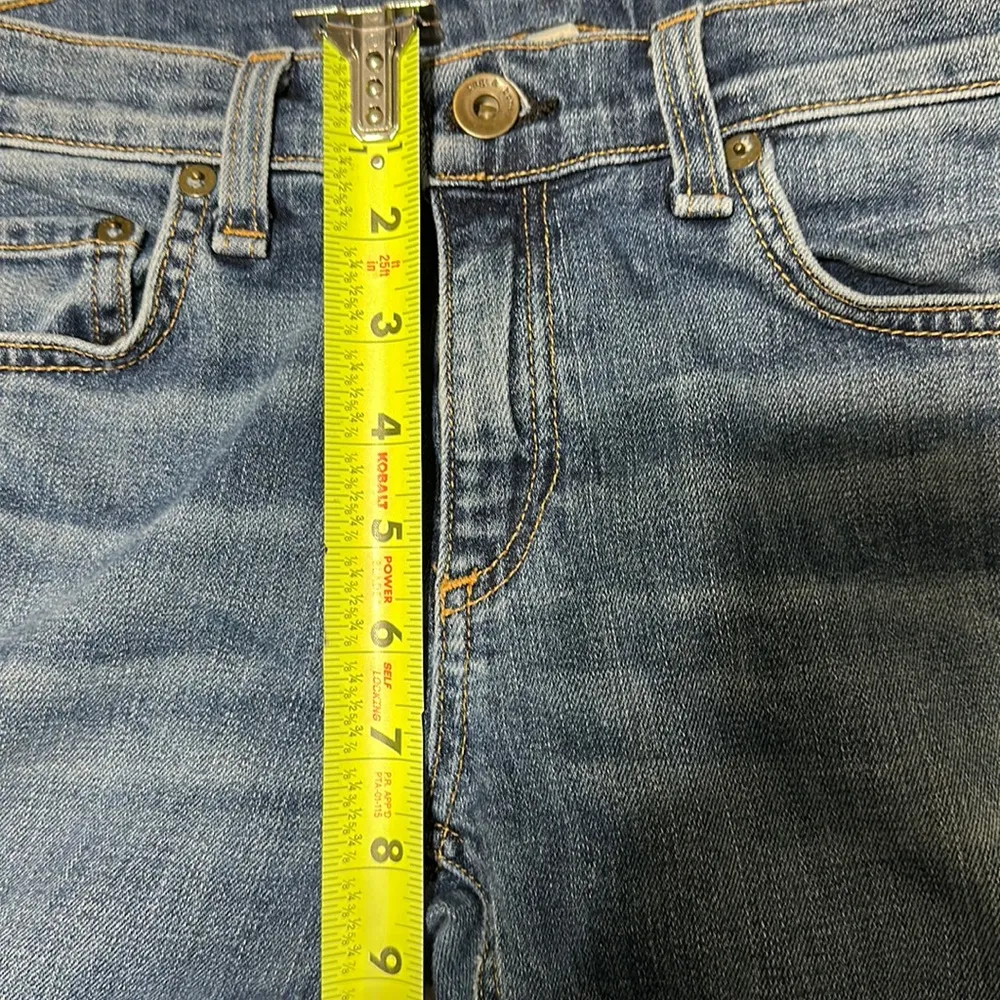 rag & bone
The Dre Slim Boyfriend Crop Jeans in Livingston 27 - Image 6