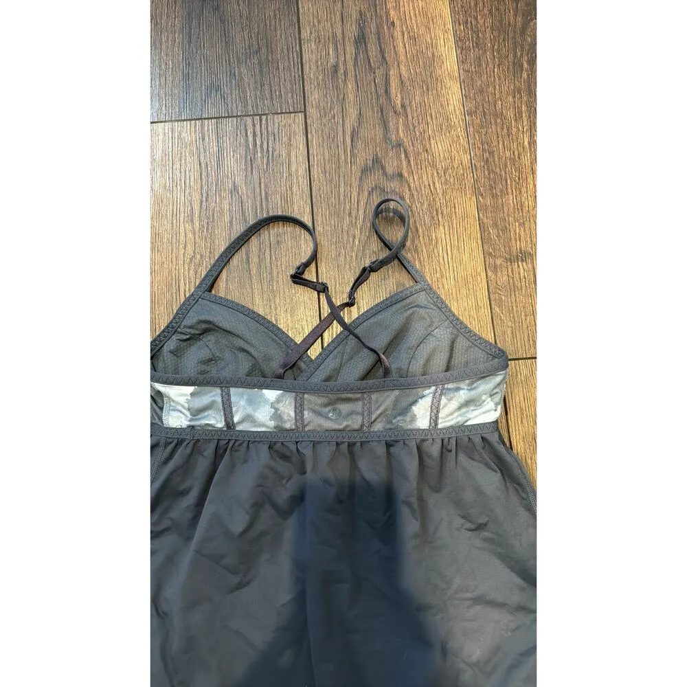 Lululemon Grey Camo Cross Strap Yoga Tank top workout casual sz 8 - Image 5