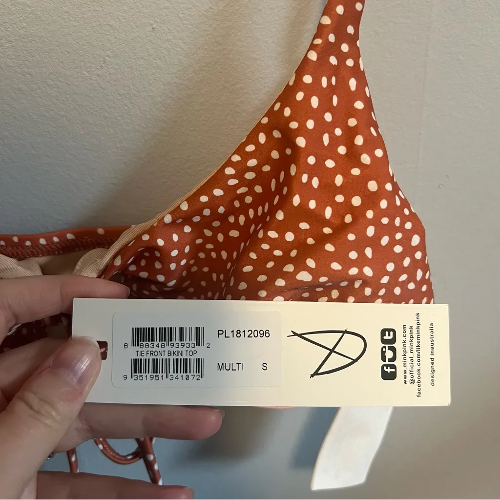 MINKPINK Tie Front Bikini Top Ditsy Print NWT Size small - Image 5