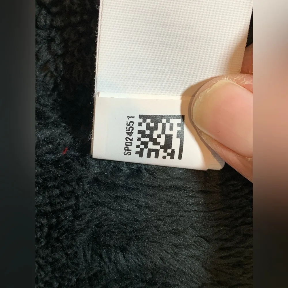 The North Face Chunky Ribbed Beanie One Size Unisex knit snow hat - Image 10