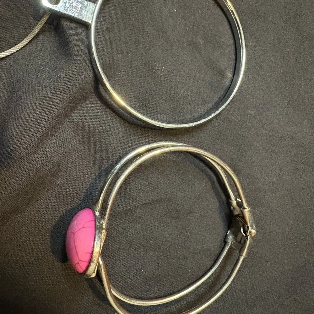 Vibrant Pink Stone Silver Cuff Bracelet - Image 11