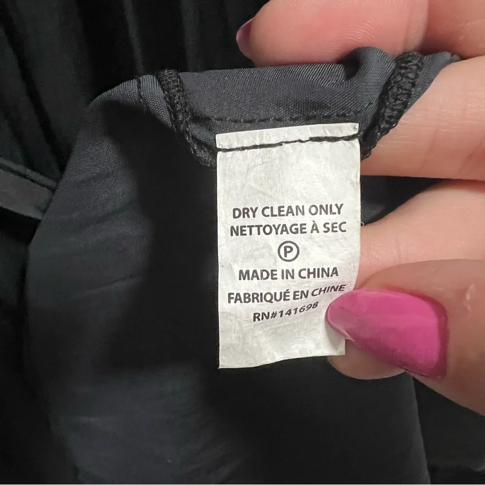 NEW NWT  Kaisley Ruffle Belted Midi Dress Black - Image 11