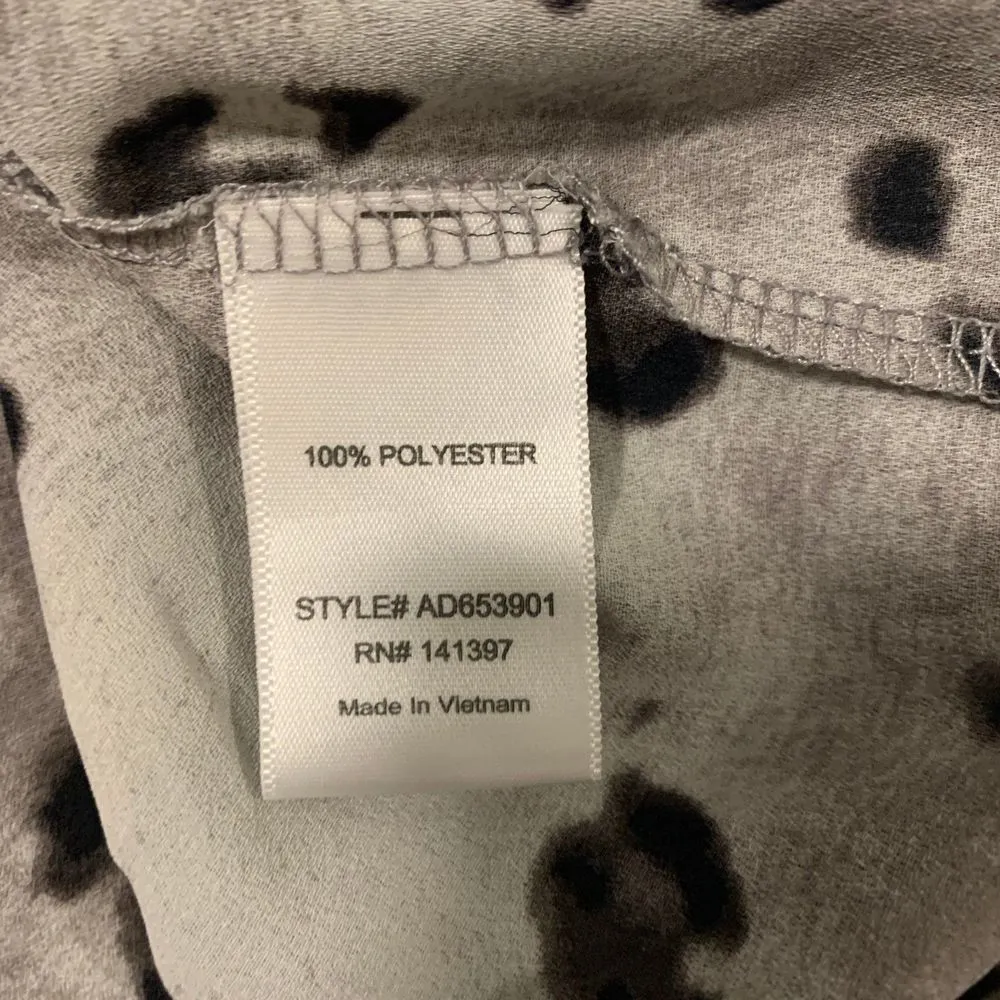 | Snow Leopard Animal Print Button Up Long Sleeve Blouse Size Small - Image 12