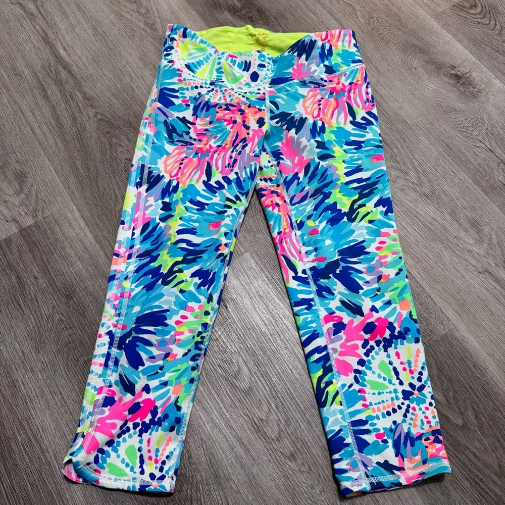 Lilly Pulitzer Luxletic Weekender Crop Leggings Dive In Bright Colorful Medium - Image 2