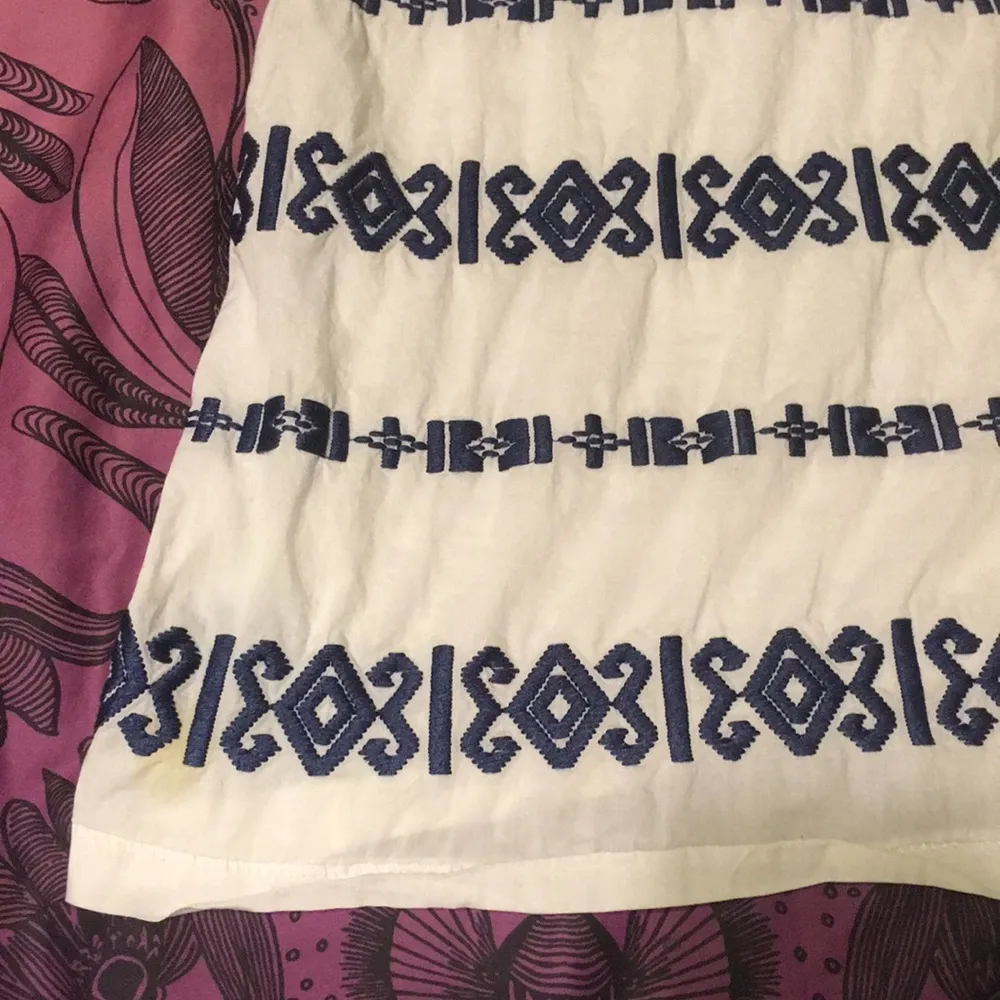 MADEWELL White Navy Geo Embroidery Tank Top EUC XS - Image 5