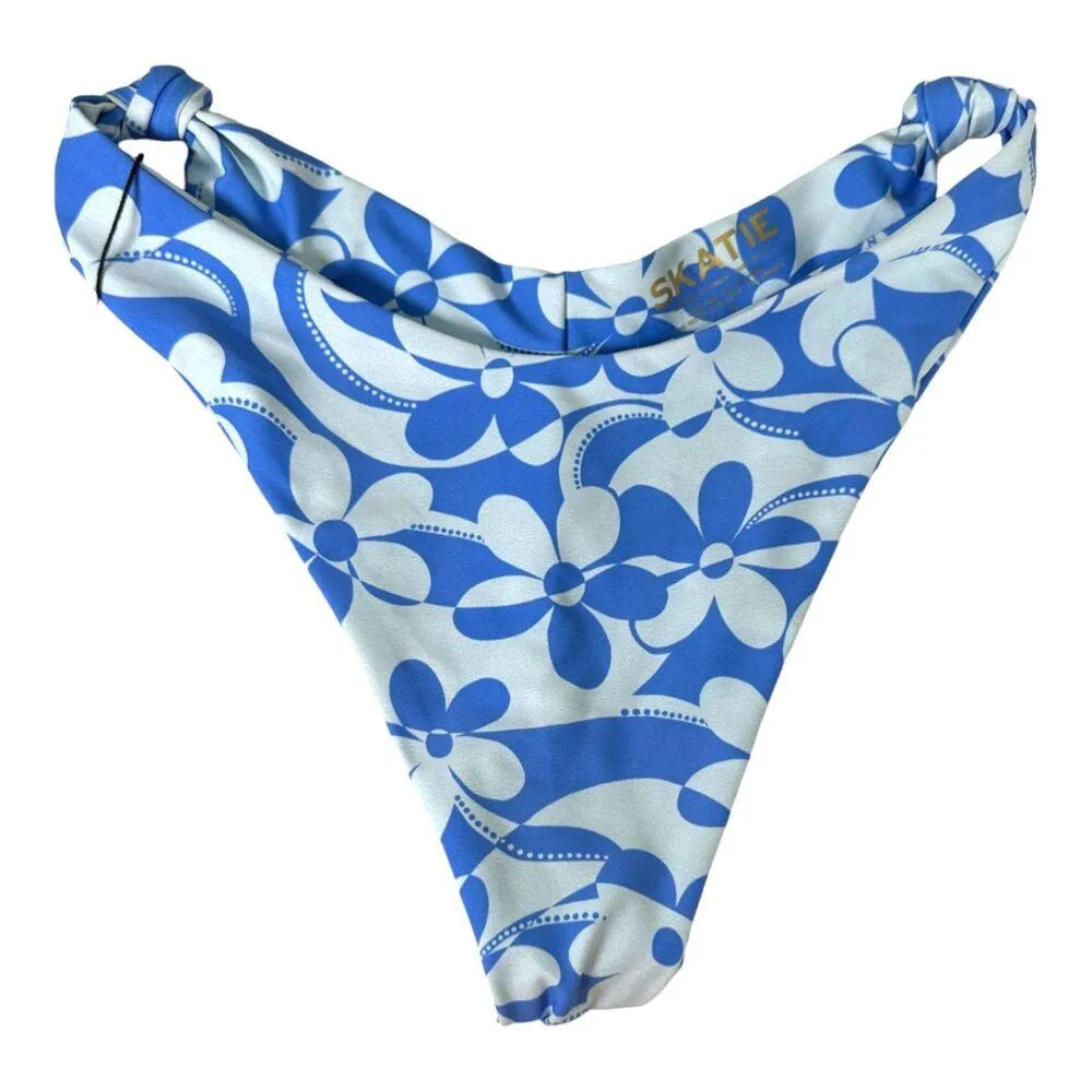 Skatie Suzanne Cape Cod Blue Floral Swim Bikini Bottoms Size XL NEW with Tags - Image 3