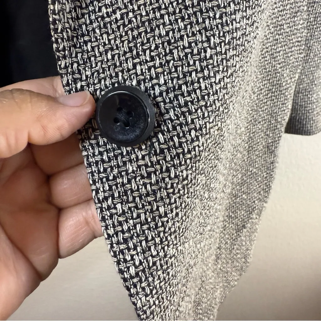 Linda Allard /Ellen Tracy  Gray Blazer SZ:12 - Image 4