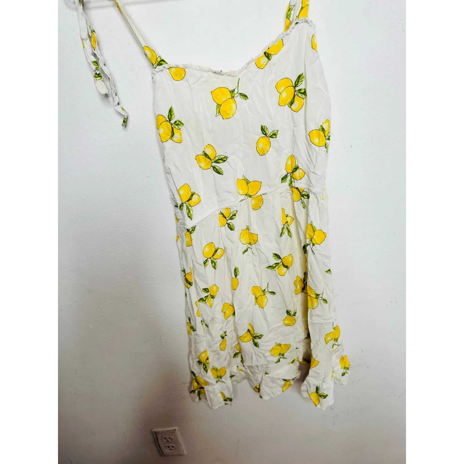 SLATE & WILLOW White Lemon Print Sweetheart Neckline Tie Shoulders Dress Small - Image 3